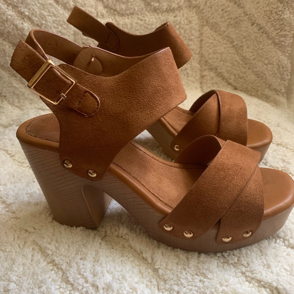 Caramel Chunky Heels Platform